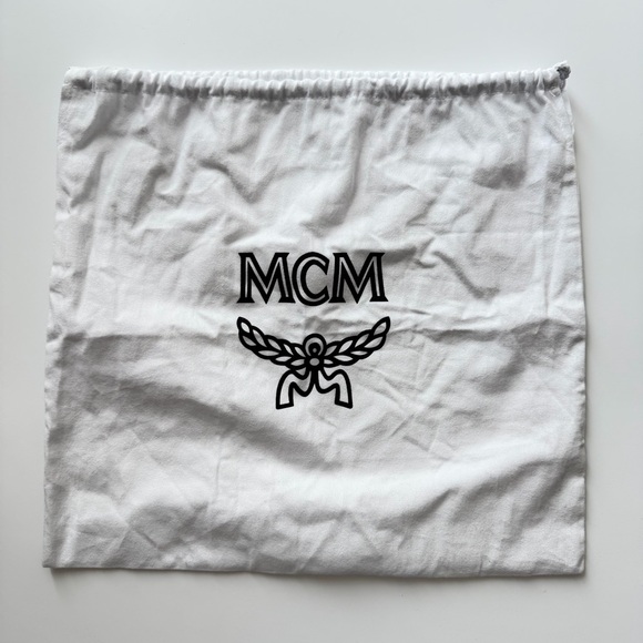 MCM Monochrome Wristlet Clutch - Picture 8 of 8